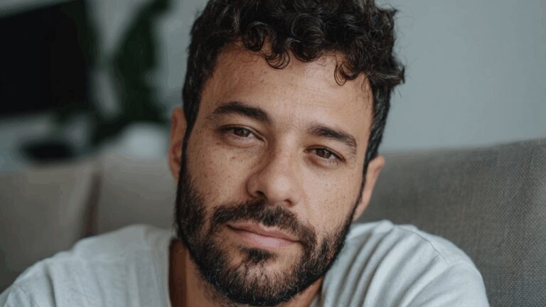 תשכחו משינה ארוכה: הטריק של 20 דקות שמחליף שעתיים